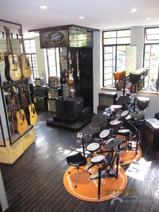 艾威樂(lè)器品牌零售店 樂(lè)器零售的專業(yè)之選